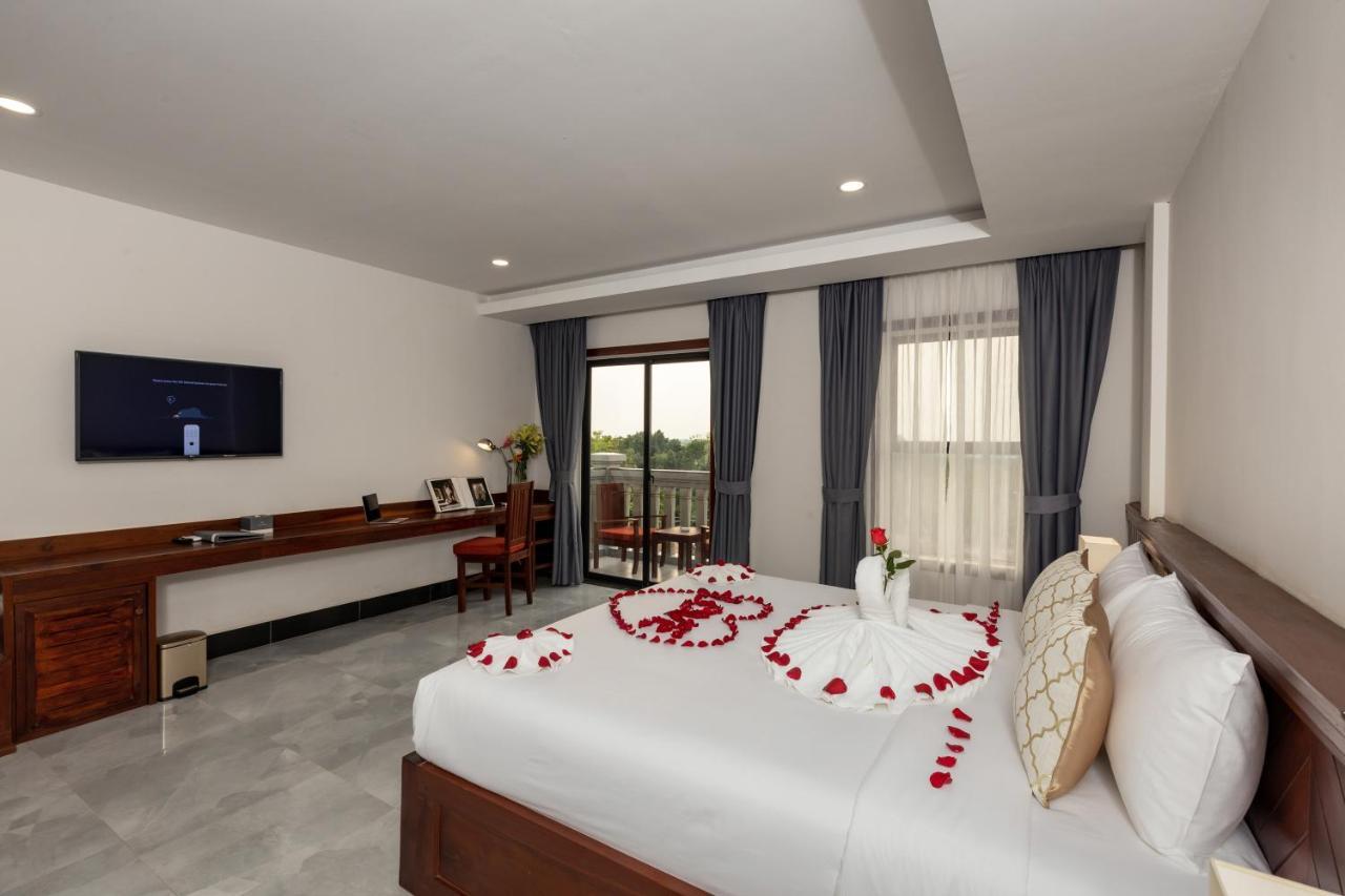 Blanc Smith Hotel Siem Reap Exterior photo